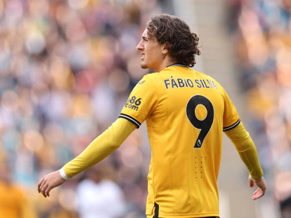 Gagal Bersinar di Inggris, Wolves Tawarkan Fabio Silva ke Borussia Dortmund